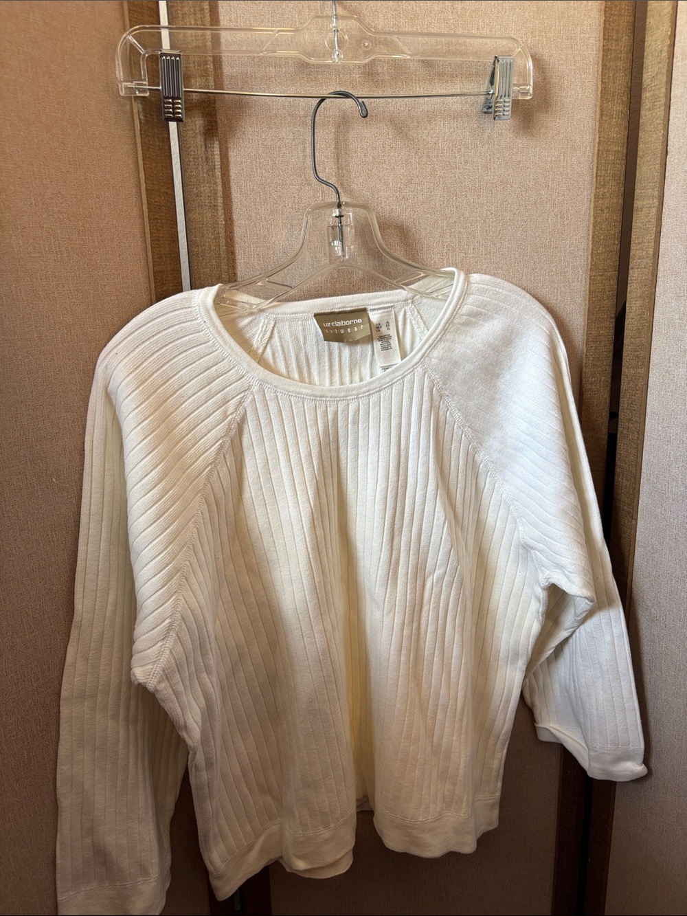 Liz Claiborne Cream Ribbed Crewneck Top XL